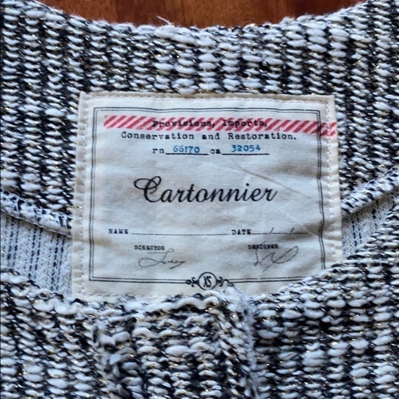 Anthropologie cream,black, and gold glimmered tweed jacket. - Picture 3 of 7